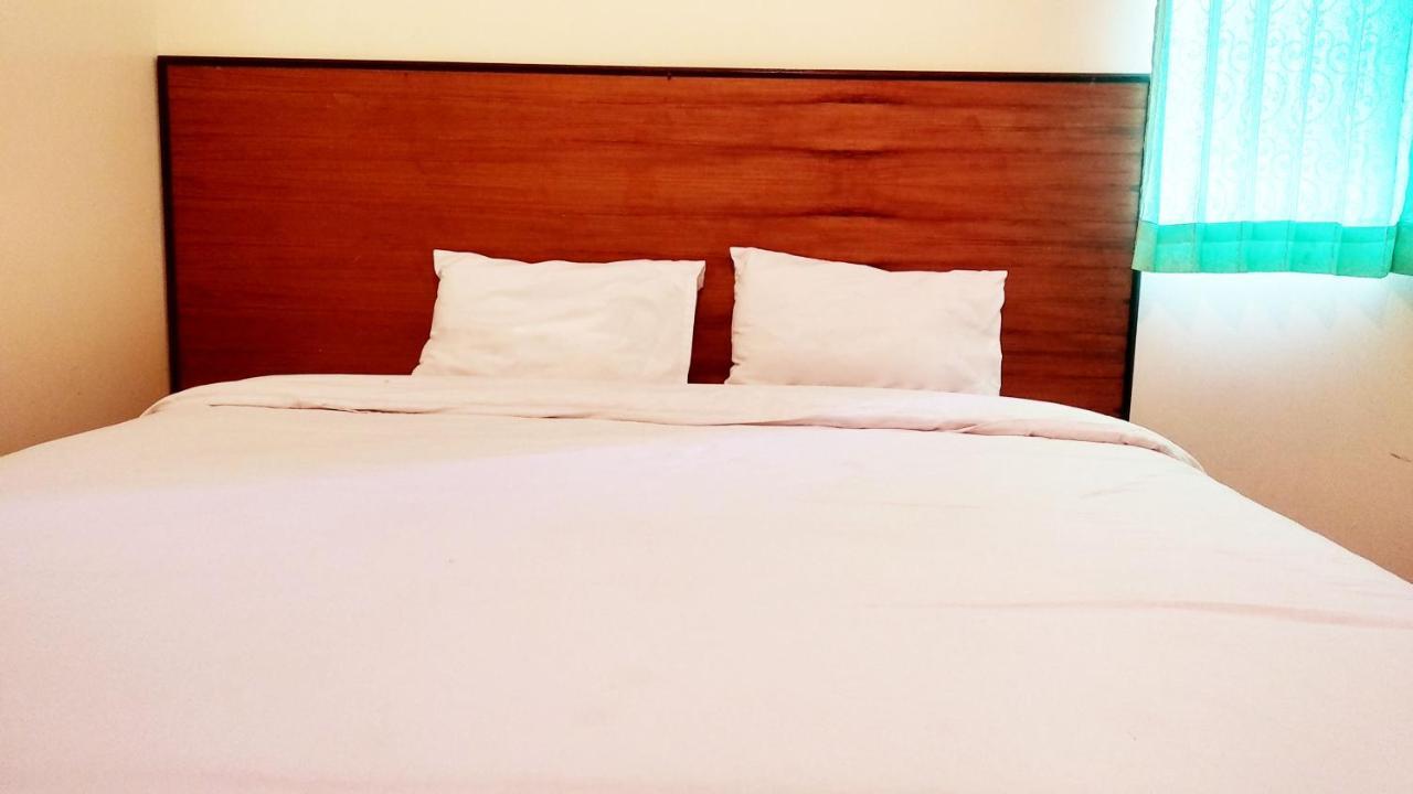 Hotel Pelangi Indah Semarang Luaran gambar