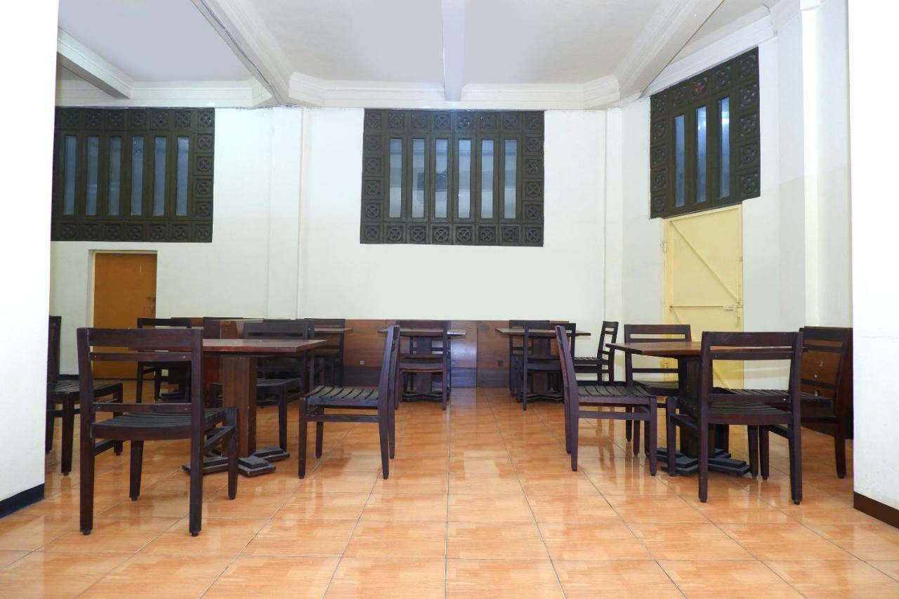 Hotel Pelangi Indah Semarang Luaran gambar