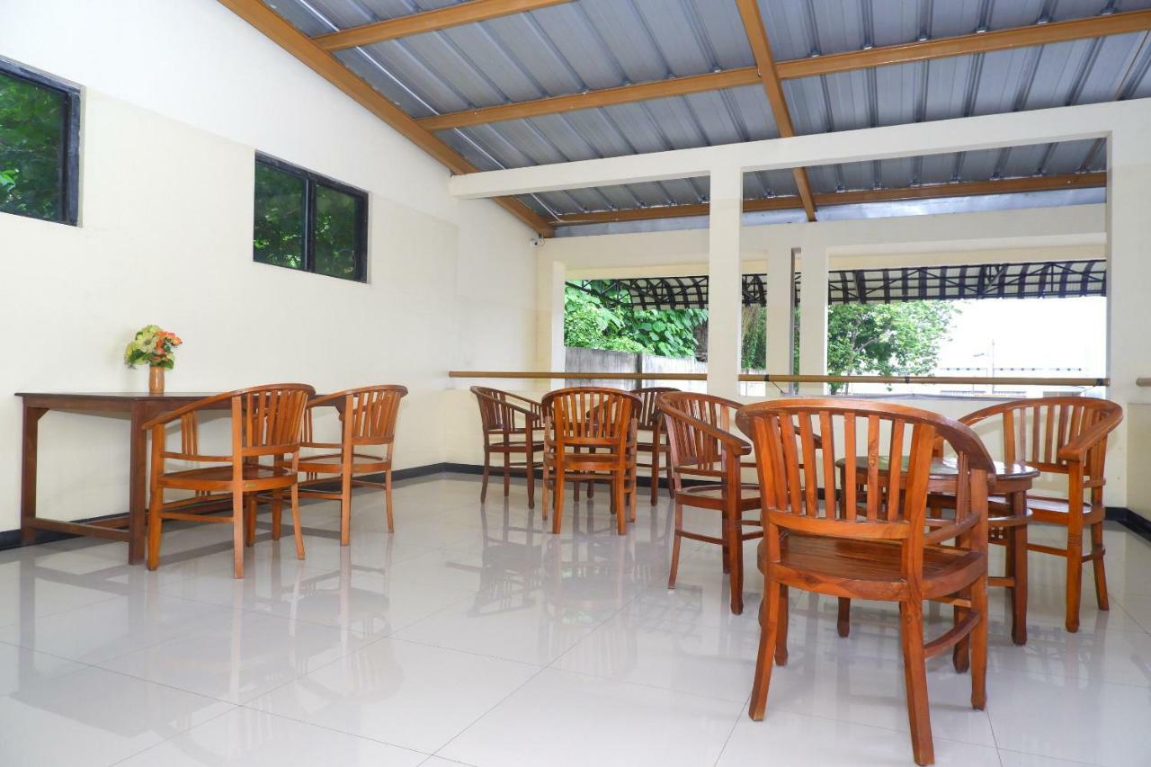 Hotel Pelangi Indah Semarang Luaran gambar