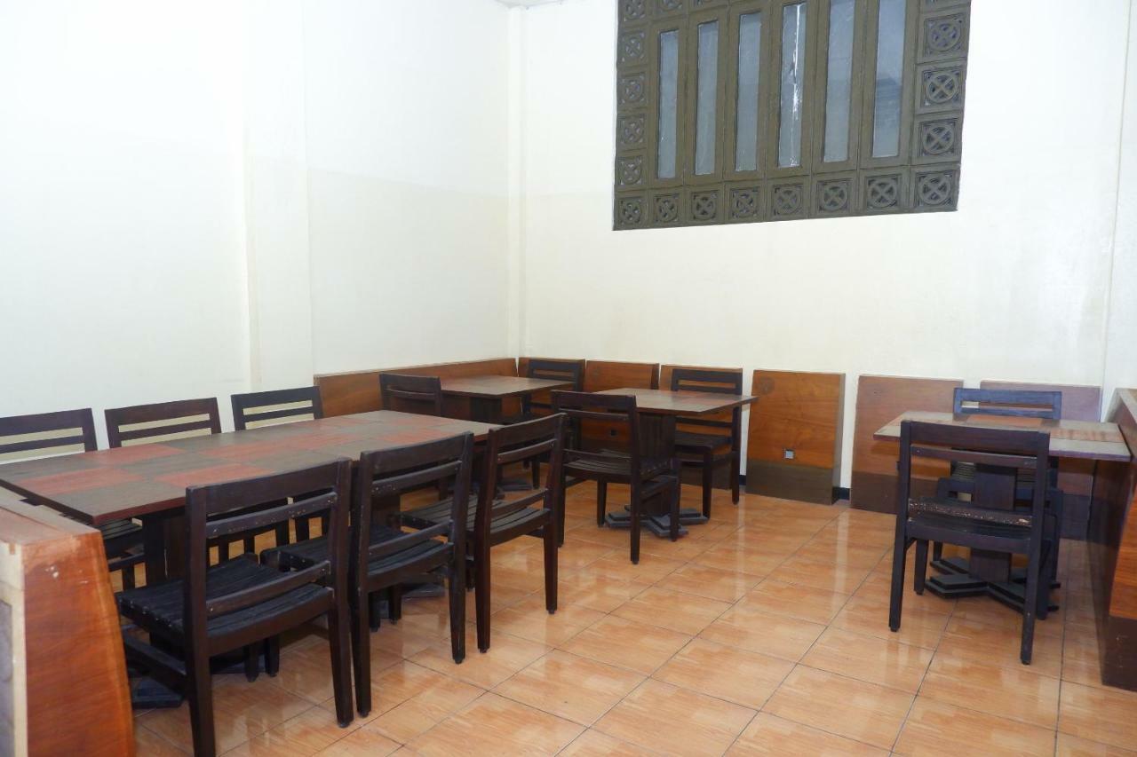 Hotel Pelangi Indah Semarang Luaran gambar