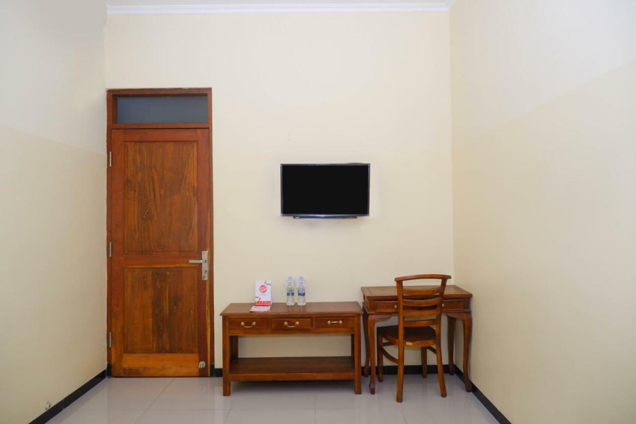 Hotel Pelangi Indah Semarang Luaran gambar