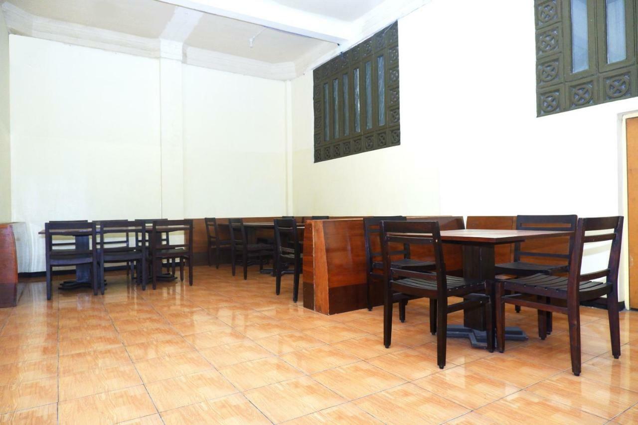 Hotel Pelangi Indah Semarang Luaran gambar