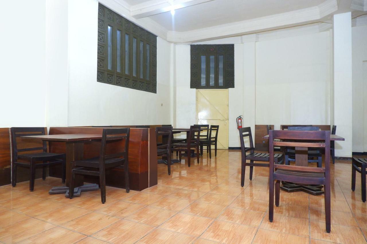 Hotel Pelangi Indah Semarang Luaran gambar